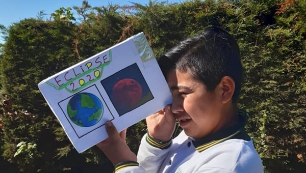 Eclipse 2020: Académicos U. Mayor acercaron la astronomía a escuelas del Wallmapu